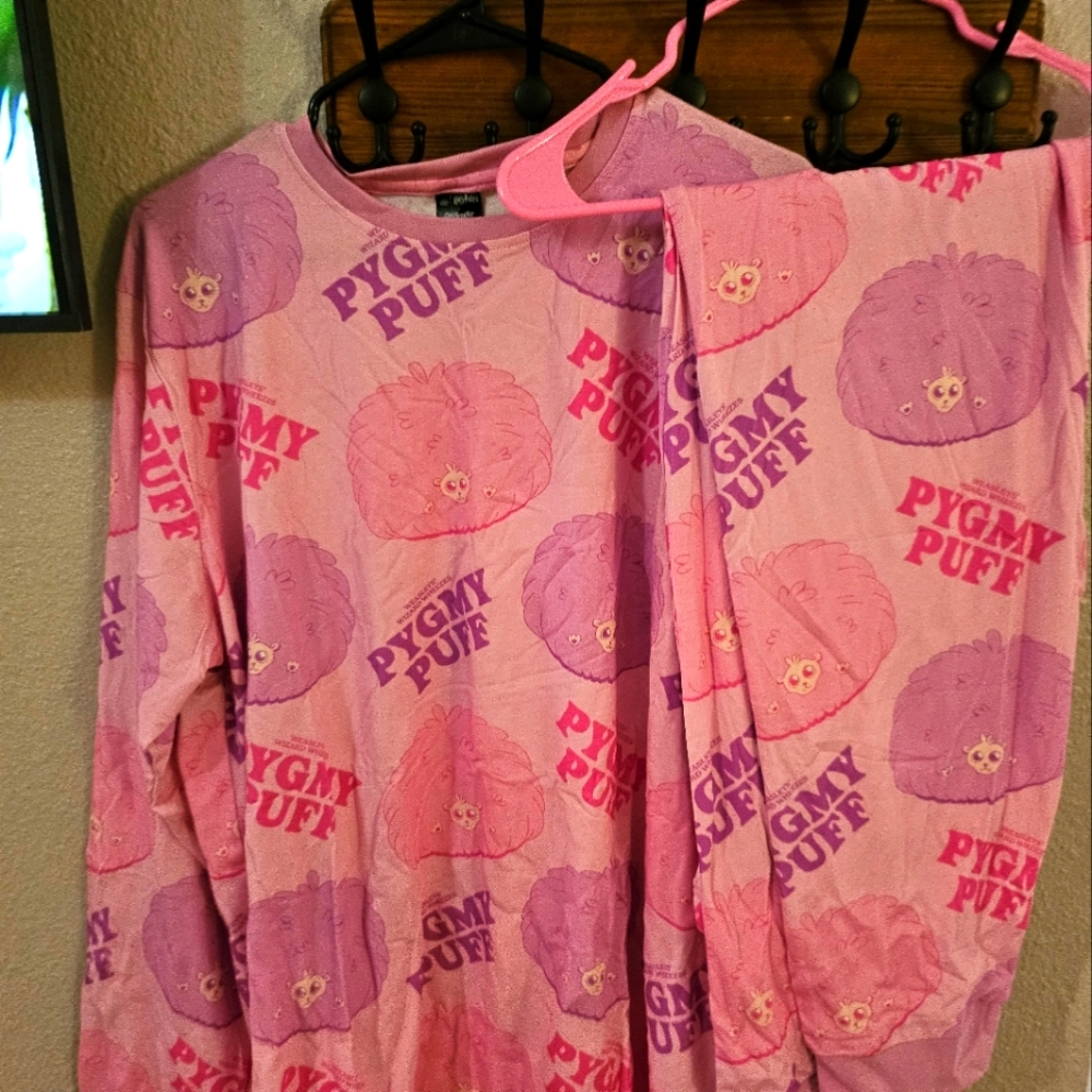 Cakeworthy Pygmy puff PJ set